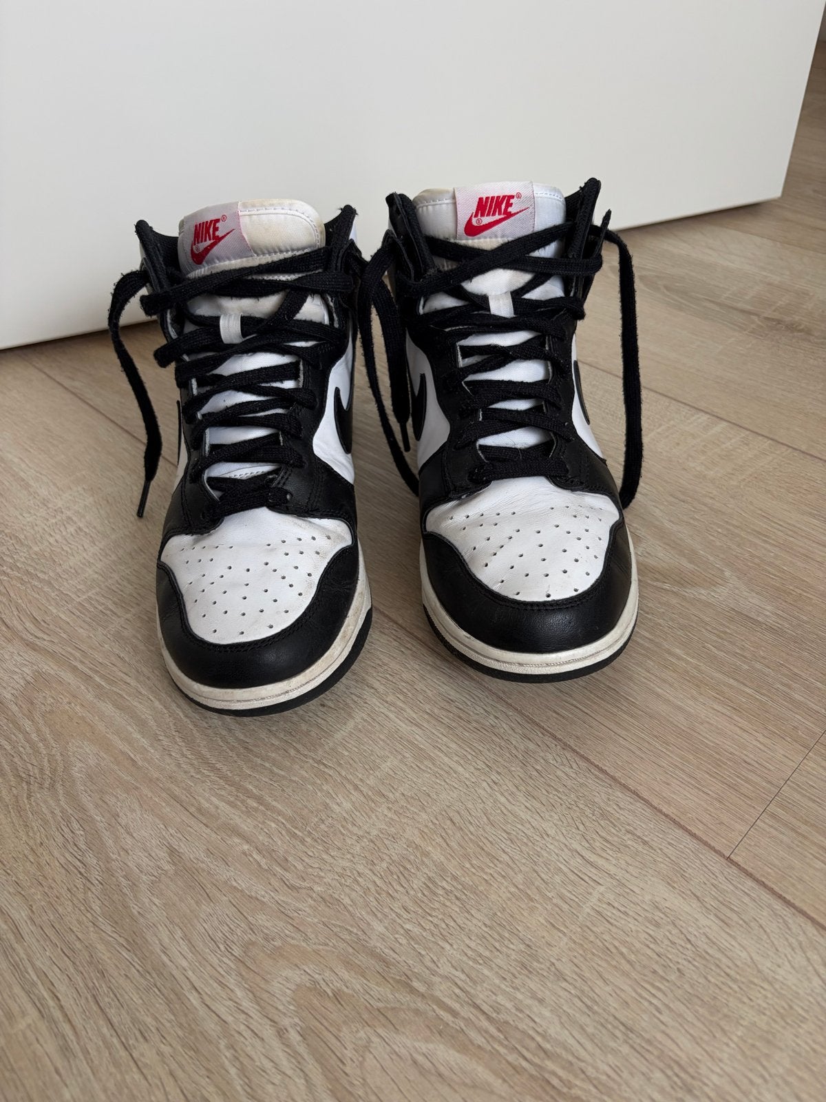 Nike Dunks High - Maat 39 - Zwart/Wit, Kleding | Dames, Verzenden, Zwart, Sneakers of Gympen, Gedragen