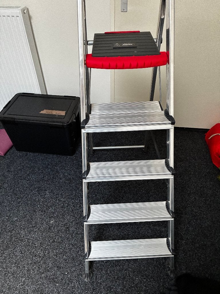 Altrex huishoudtrap Double Decker 4 treden, Doe-het-zelf en Verbouw, Ophalen, Zo goed als nieuw, Ladder, Minder dan 2 meter