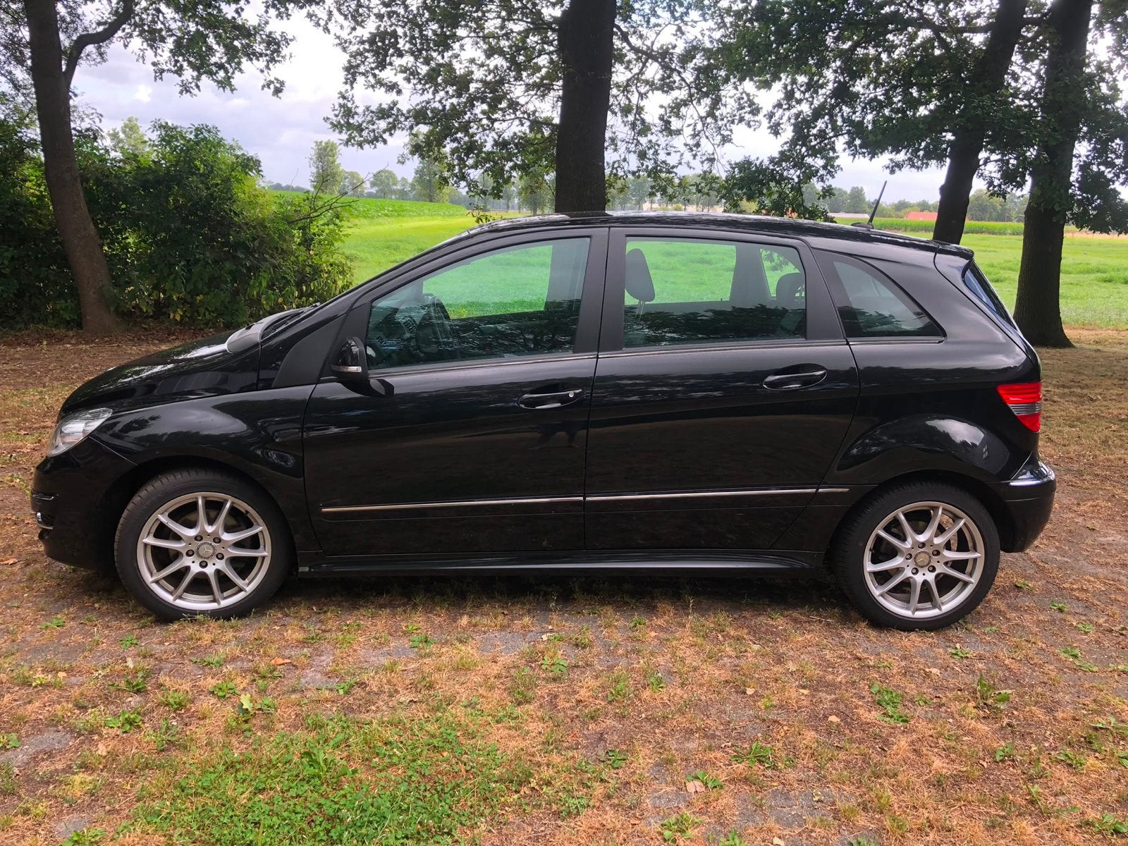 Mercedes-Benz B-Klasse 1.5 B160 5DRS automaat 2011 Zwart, Auto's, 1498 cc, Zwart, 1000 kg, 645 kg