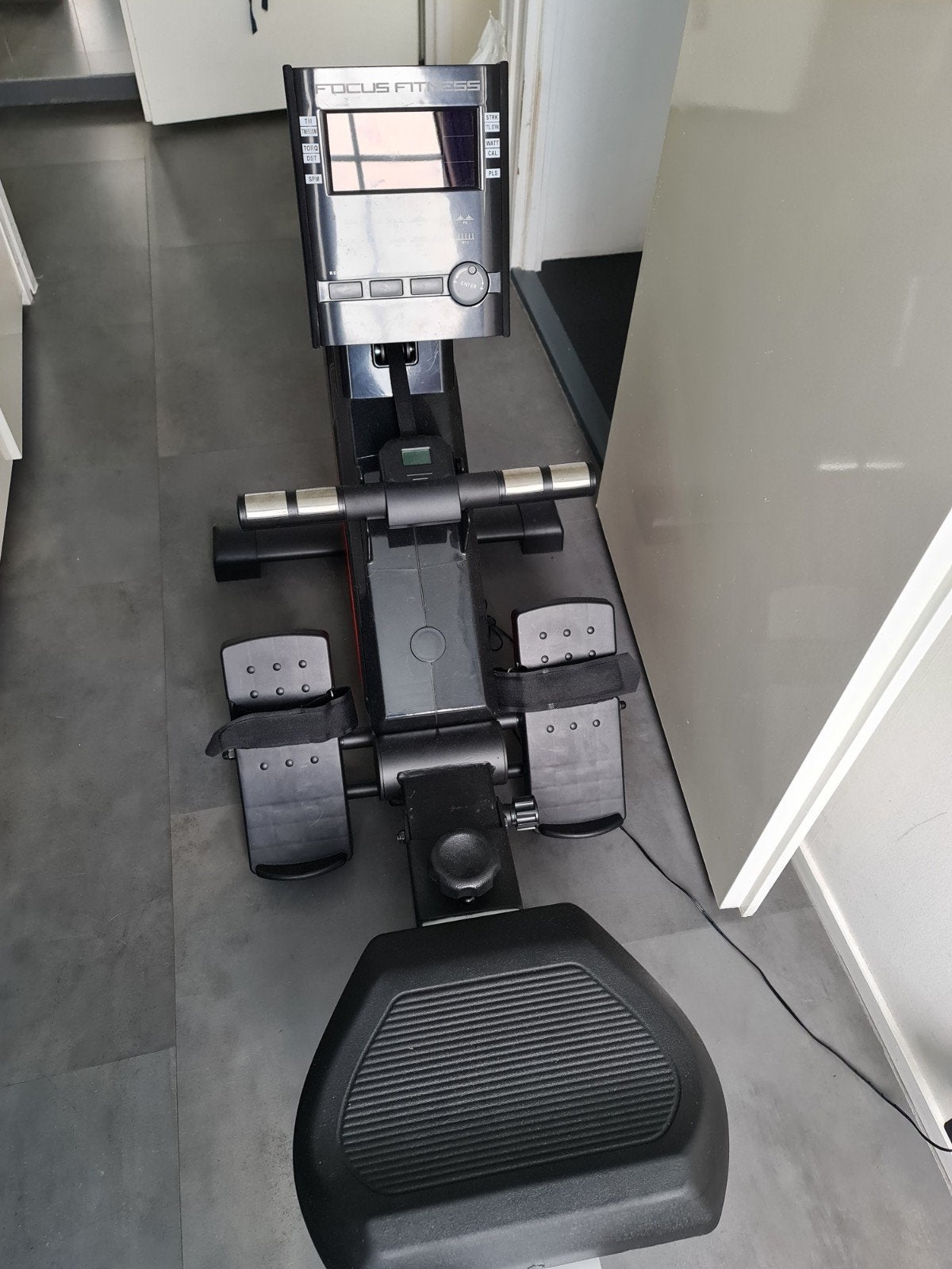Focus Fitness Roeitrainer Row 3, Sport en Fitness, Fitnessapparatuur, Ophalen, Gebruikt, Rug, Metaal