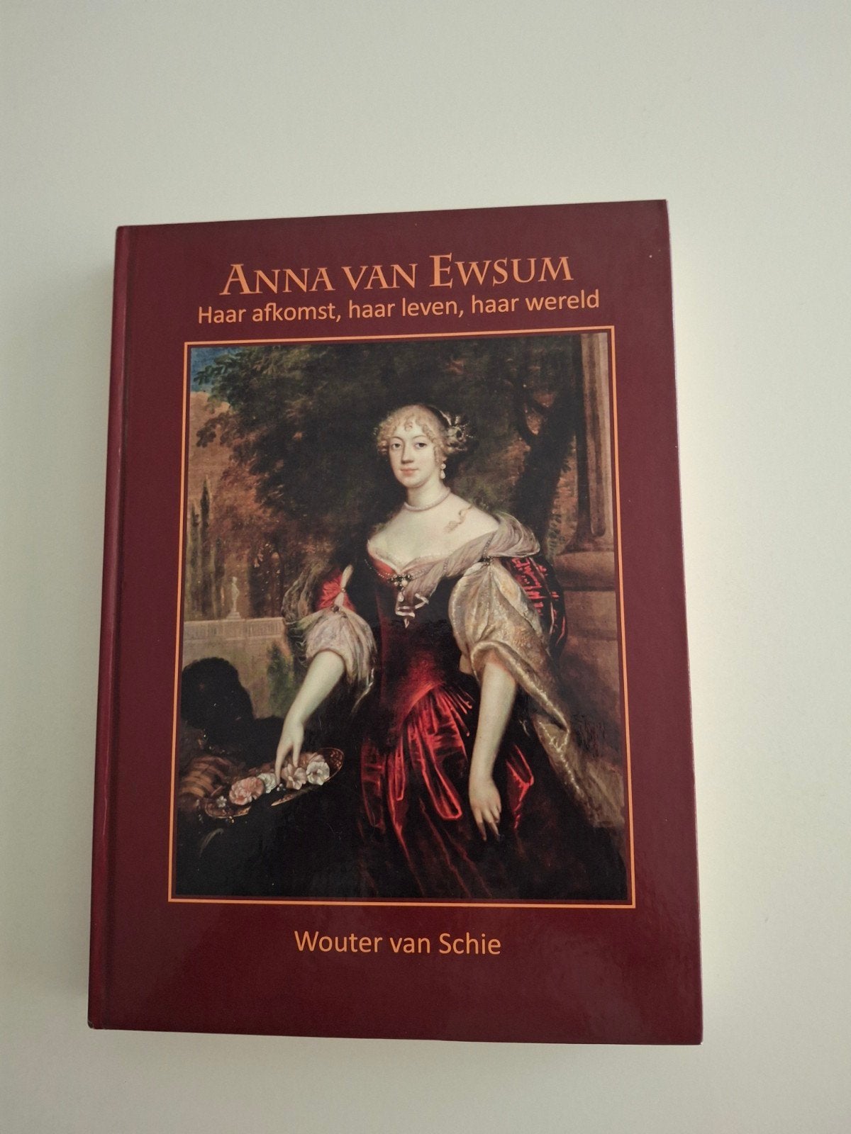Anna van Ewsum., Ophalen of Verzenden, Zo goed als nieuw