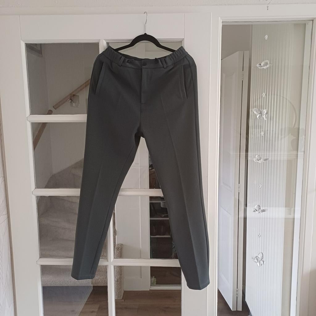 Prachtige groene pantalon - Maat M - Nooit gedragen, Ophalen of Verzenden