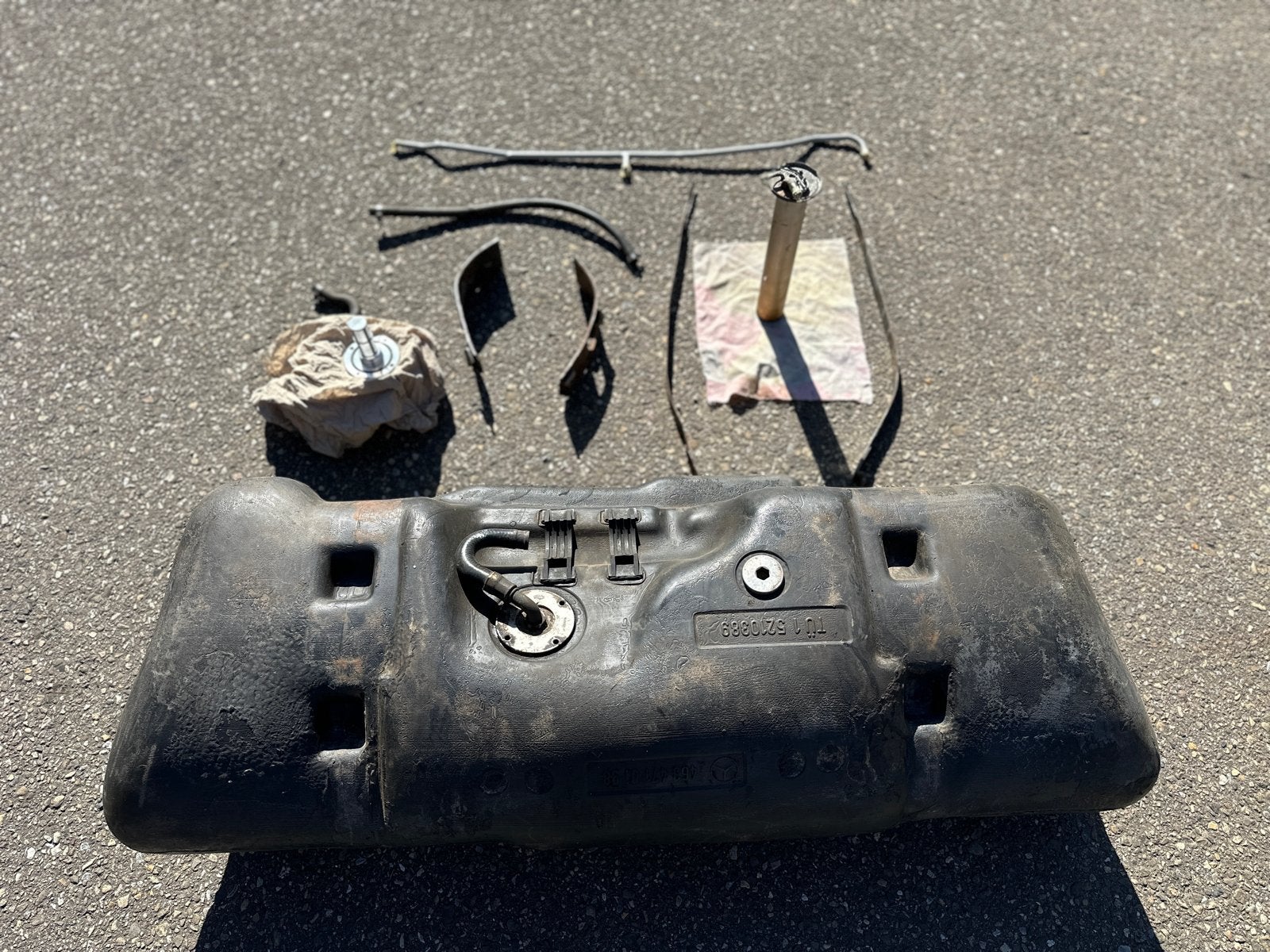 Mercedes W463 G-Klasse Benzine Kunststof Tank, Auto-onderdelen, Ophalen of Verzenden, Gebruikt, Mercedes-Benz