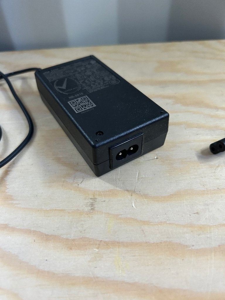 Universele ACDC Netadapter NB-0010 met Netsnoer – Zwart, ., Ophalen of Verzenden, Zo goed als nieuw, .