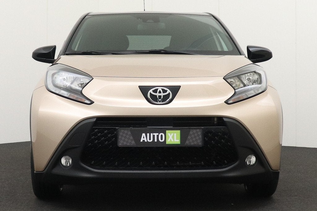 Toyota Aygo X 1.0 Aut. VVT-i S-CVT Play Camera Carplay Adapt, Stof, Gebruikt, Zwart, 4 stoelen