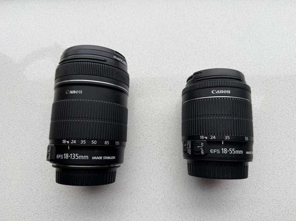 Te koop 2 x canon lens EF-S 18-55mm en EF-S 18-135mm, Ophalen of Verzenden, Zo goed als nieuw, Standaardlens, Zoom