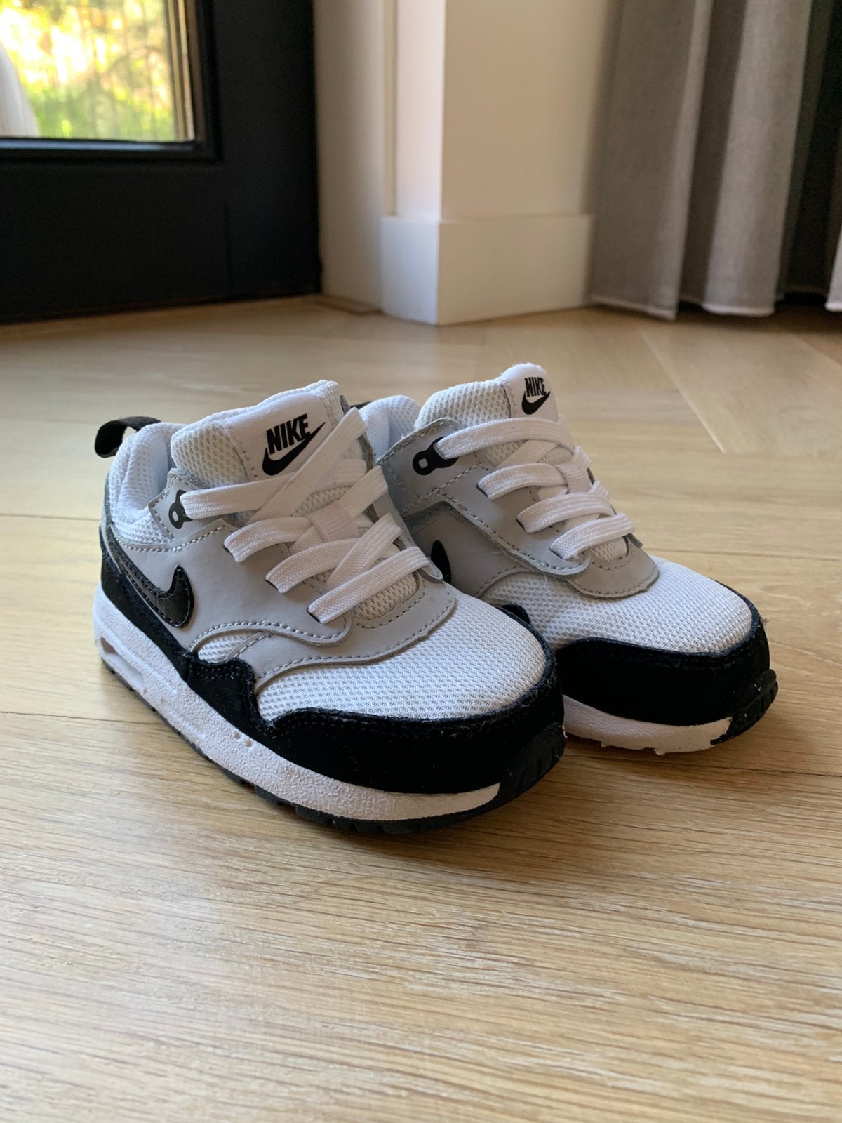 Leuk gympje / schoentje Nike Air max 1 maat 23, Schoentjes, Jongetje of Meisje, Ophalen of Verzenden, Zo goed als nieuw