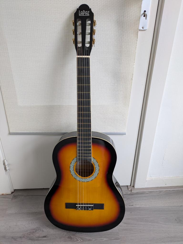 Lapaz 001 klassieke gitaar voor beginners, incl. tas en capo, Ophalen, Zo goed als nieuw, Klassieke of Spaanse gitaar