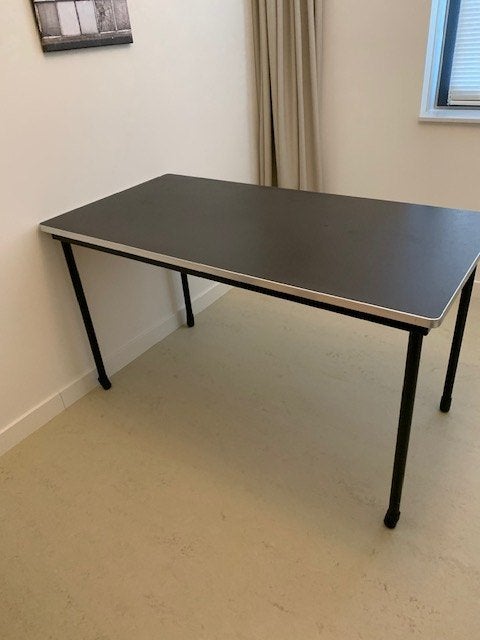 vintage eettafel Gispen, Huis en Inrichting, Tafels | Eettafels, Ophalen, Gebruikt, 100 tot 150 cm, Overige materialen