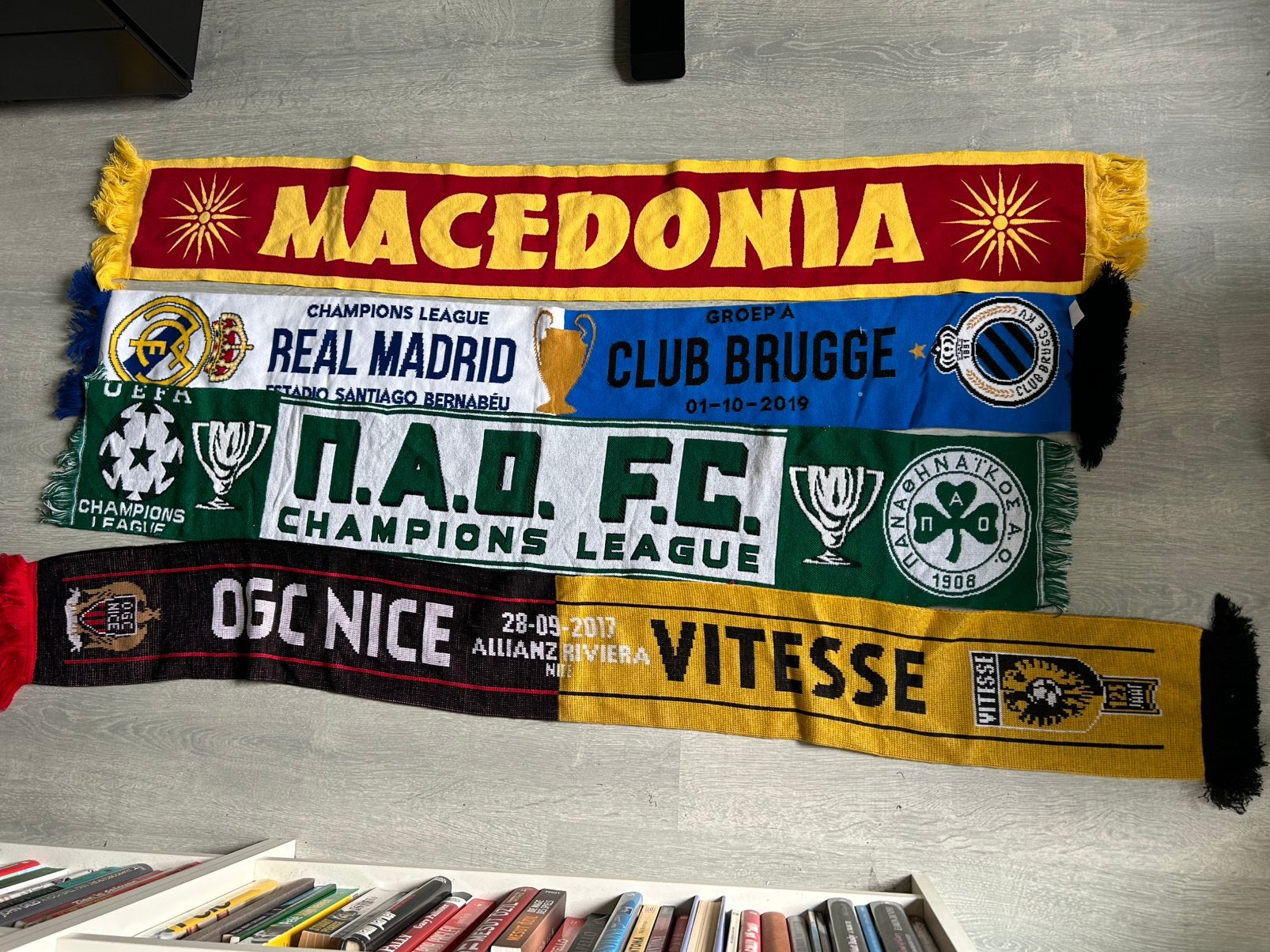 Diverse sjaaltjes, Verzenden, Zo goed als nieuw, Overige binnenlandse clubs