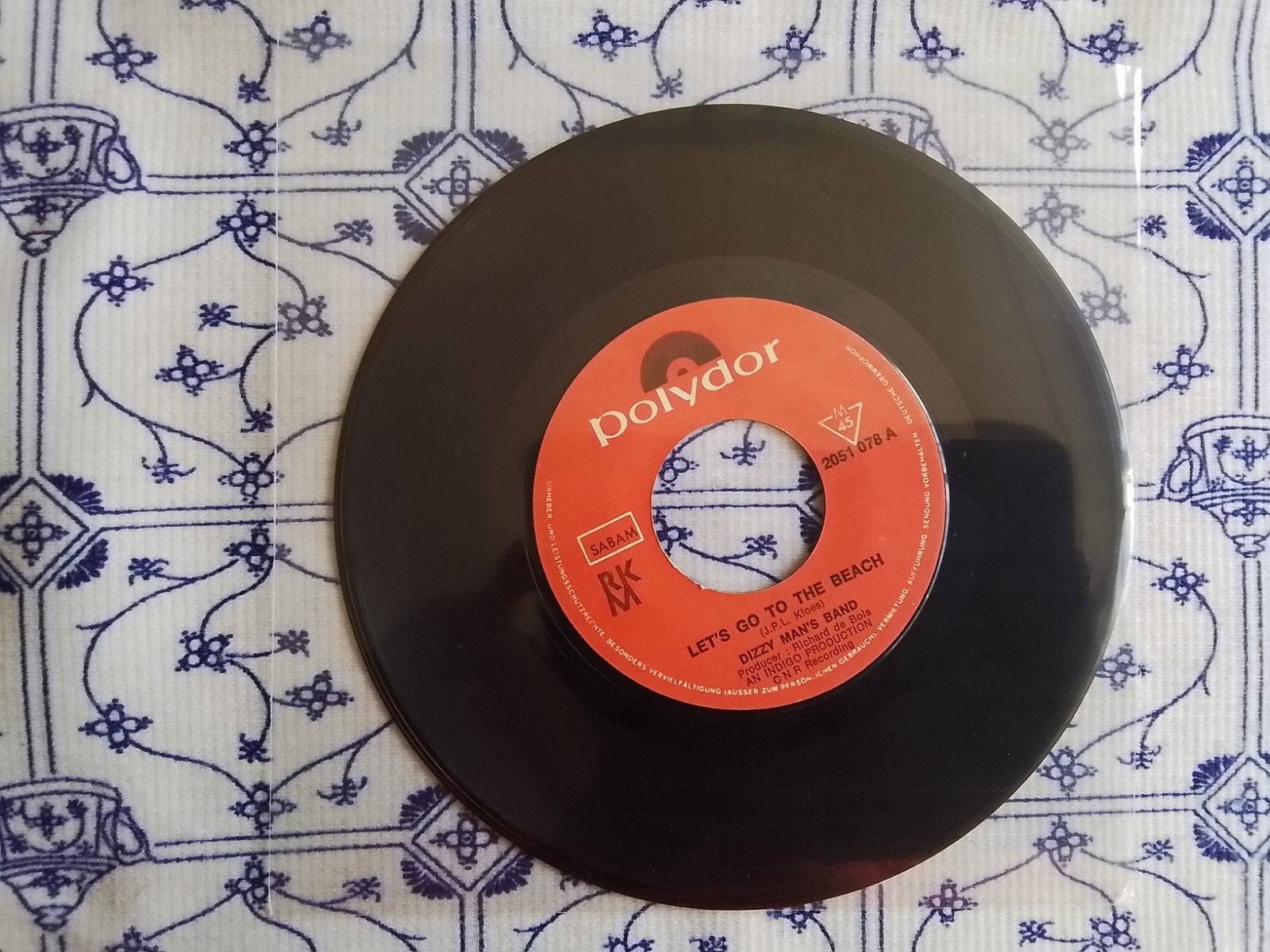 Dizzy man's band         Let's go to the beach, Cd's en Dvd's, Vinyl Singles, Ophalen of Verzenden, Zo goed als nieuw, 7 inch