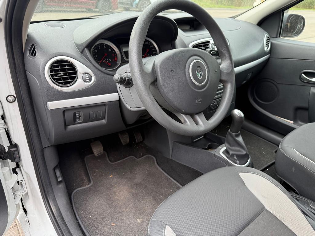 Renault Clio 1.2 Authentique, Voorwielaandrijving, Euro 5, 535 kg, 4 cilinders