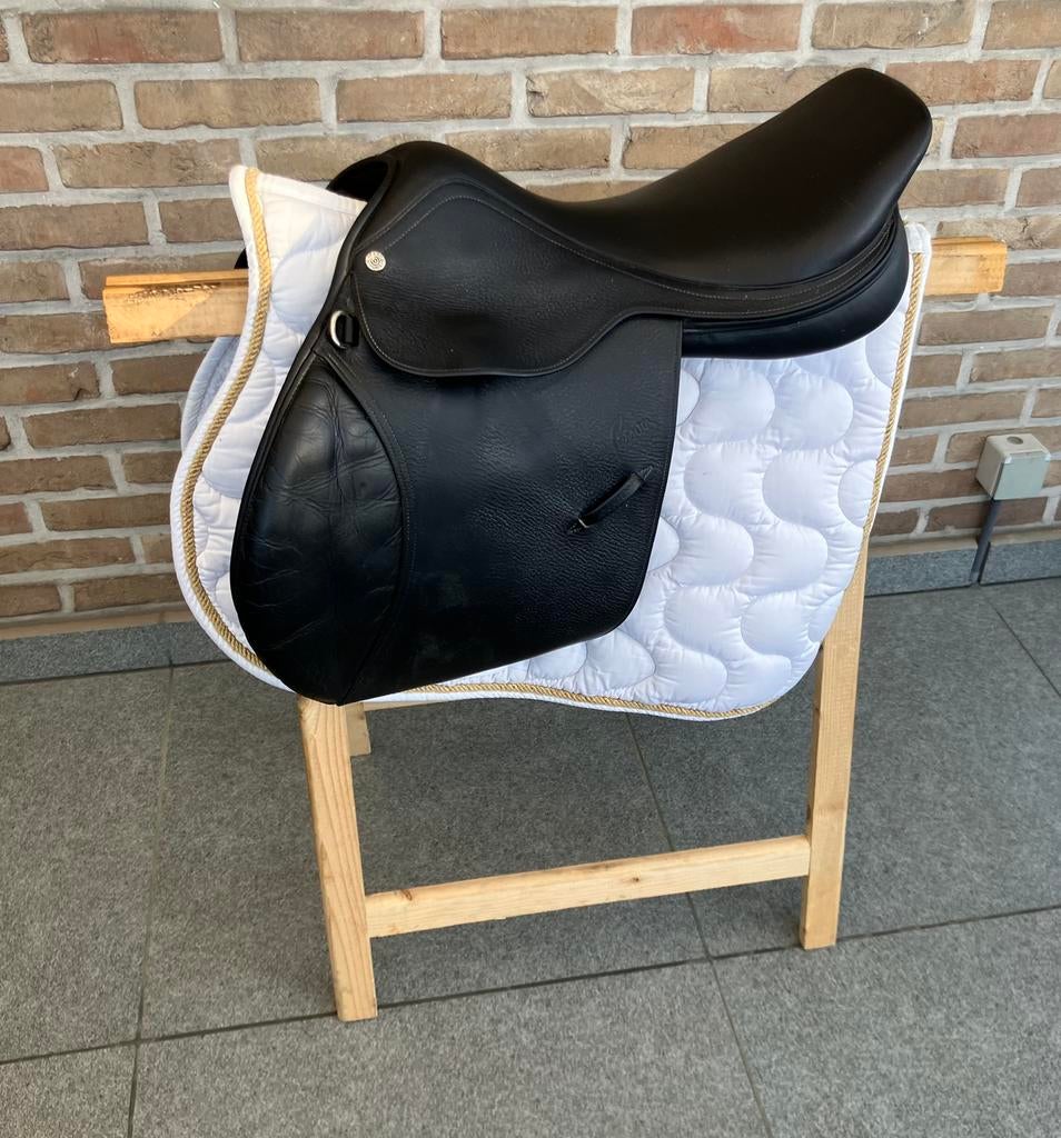 Springzadel Pessoa 17,5 inch, Ophalen of Verzenden, Zo goed als nieuw, Springen