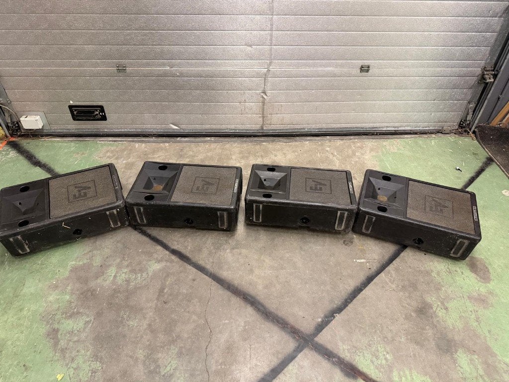 Totaal 4x Electrovoice EV S200 speaker / monitor € 1150, Gebruikt, Electrovoice, Electrovoice, Ophalen of Verzenden
