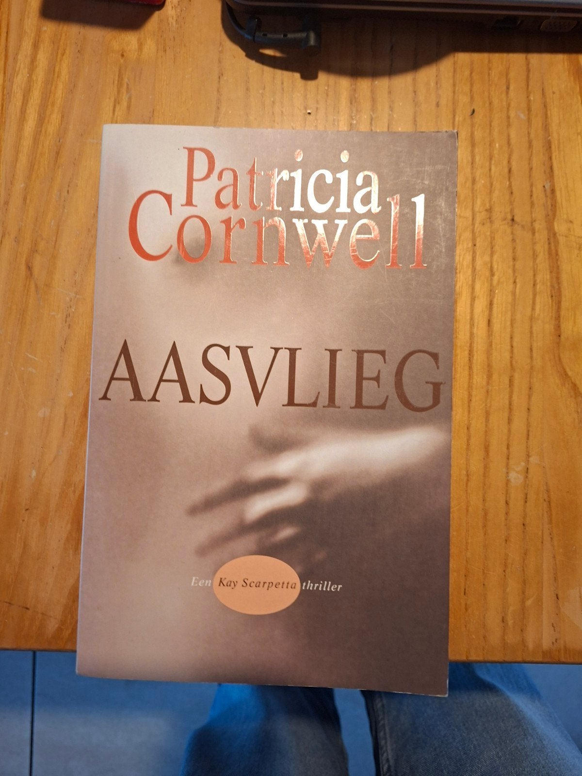 Aasvlieg - Patricia Cornwell (Kay Scarpetta thriller), Ophalen of Verzenden, Zo goed als nieuw, Patricia Cornwell, Wereld overig