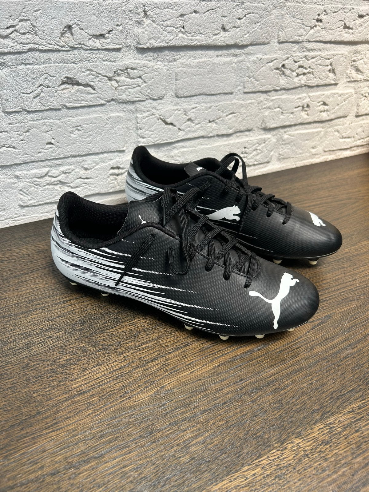 Puma Voetbalschoenen - Maat 44, Sport en Fitness, Voetbal, Maat XS of kleiner, Schoenen, Nieuw, Ophalen of Verzenden