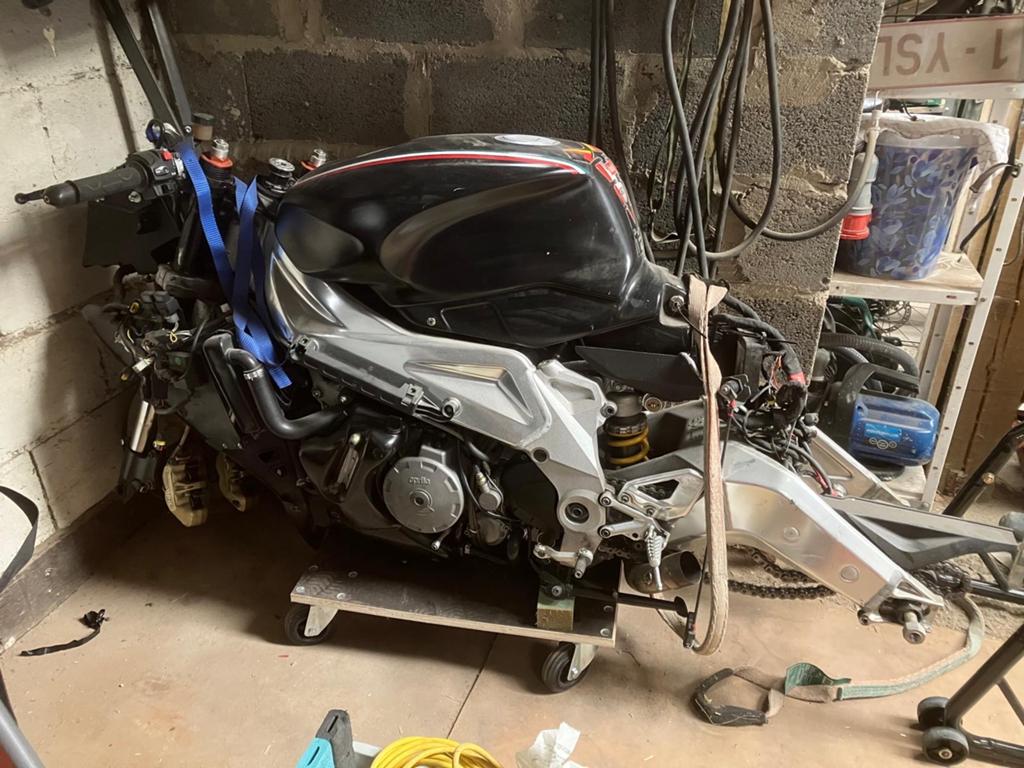 Onderdelen Aprilia RSV Mille / RSV1000R Gen 2, Ophalen, Gebruikt