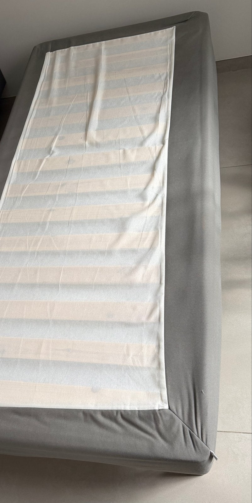 IKEA Espevär 90x200 cm met houten poten en lattenbodem, Huis en Inrichting, Slaapkamer | Bedden, Ophalen, Gebruikt, 90 cm, Eenpersoons