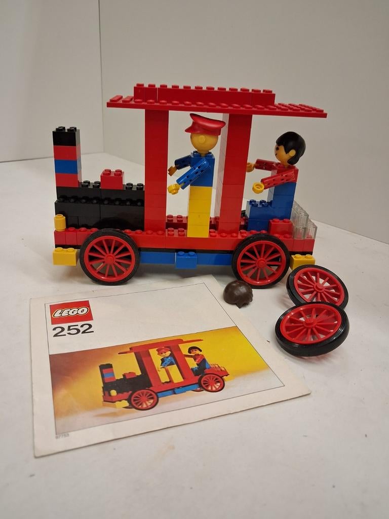 Lego 252 locomotief, Compleet, Gebruikt, Lego, Ophalen of Verzenden