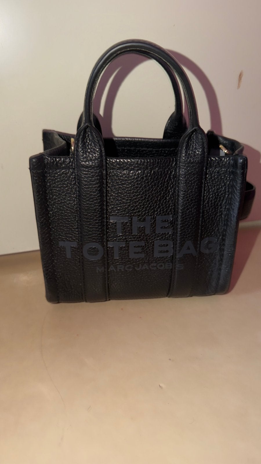 The tote bag Marc Jacobs, Sieraden, Tassen en Uiterlijk, Tassen | Damestassen, Ophalen of Verzenden, Gebruikt, Zwart, Handtas