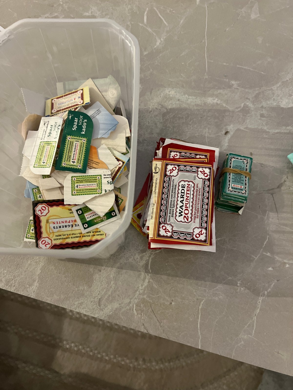Douwe Egberts spaarpunten - Grote hoeveelheid, Ophalen of Verzenden, Koffie of Thee, Zegels, Bonnen of Punten
