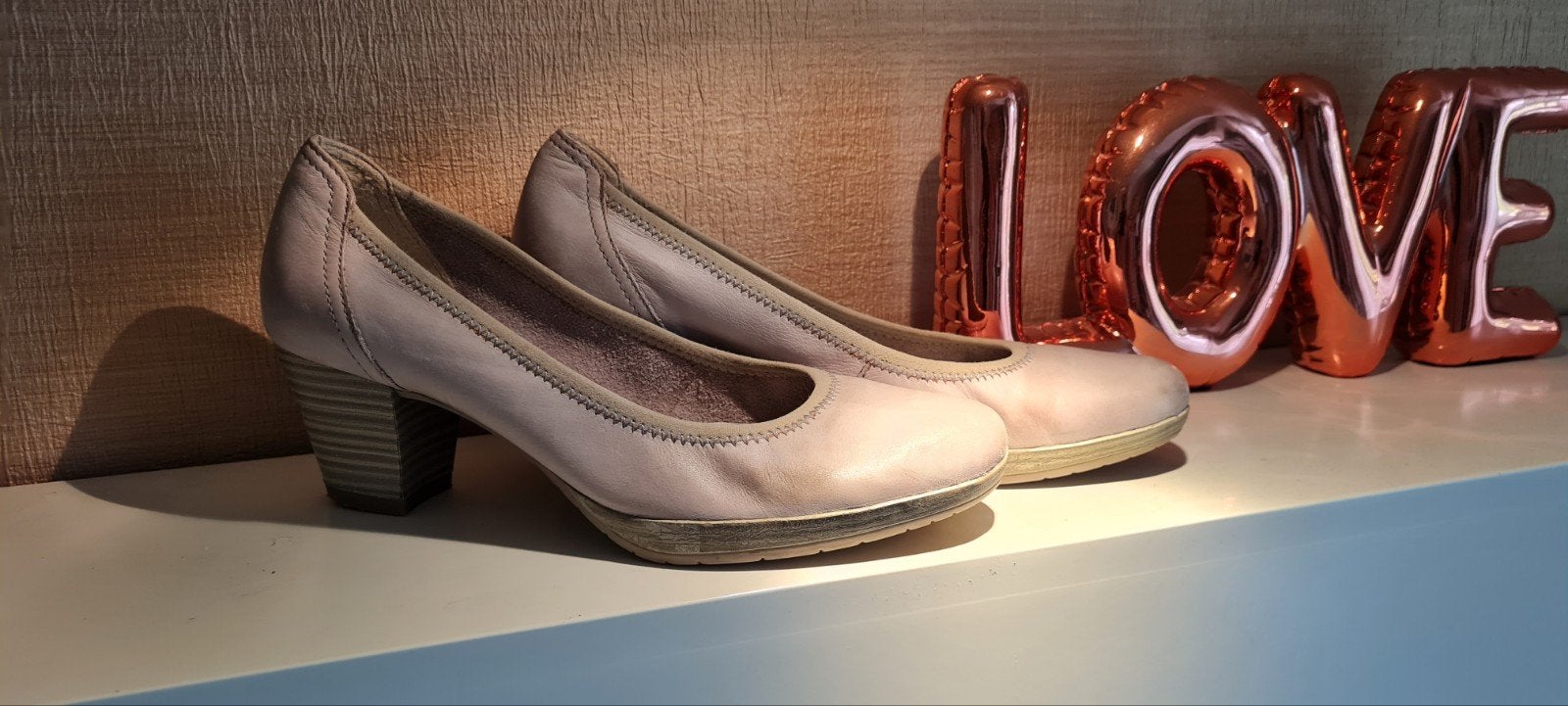 Dames schoenen pumps, Ophalen of Verzenden, Zo goed als nieuw, Grijs