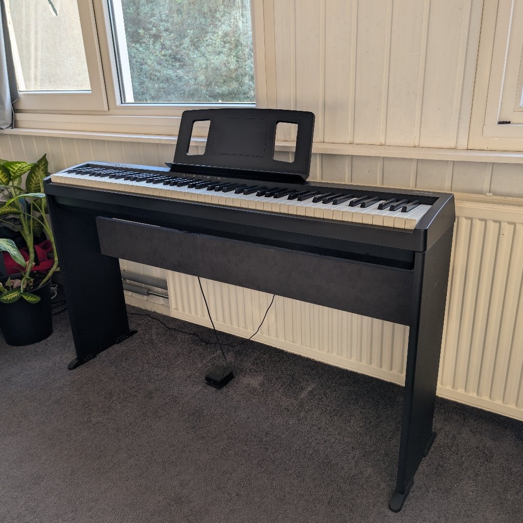 Roland FP10 + accessoires, Muziek en Instrumenten, Ophalen, Gebruikt, Zwart, Digitaal