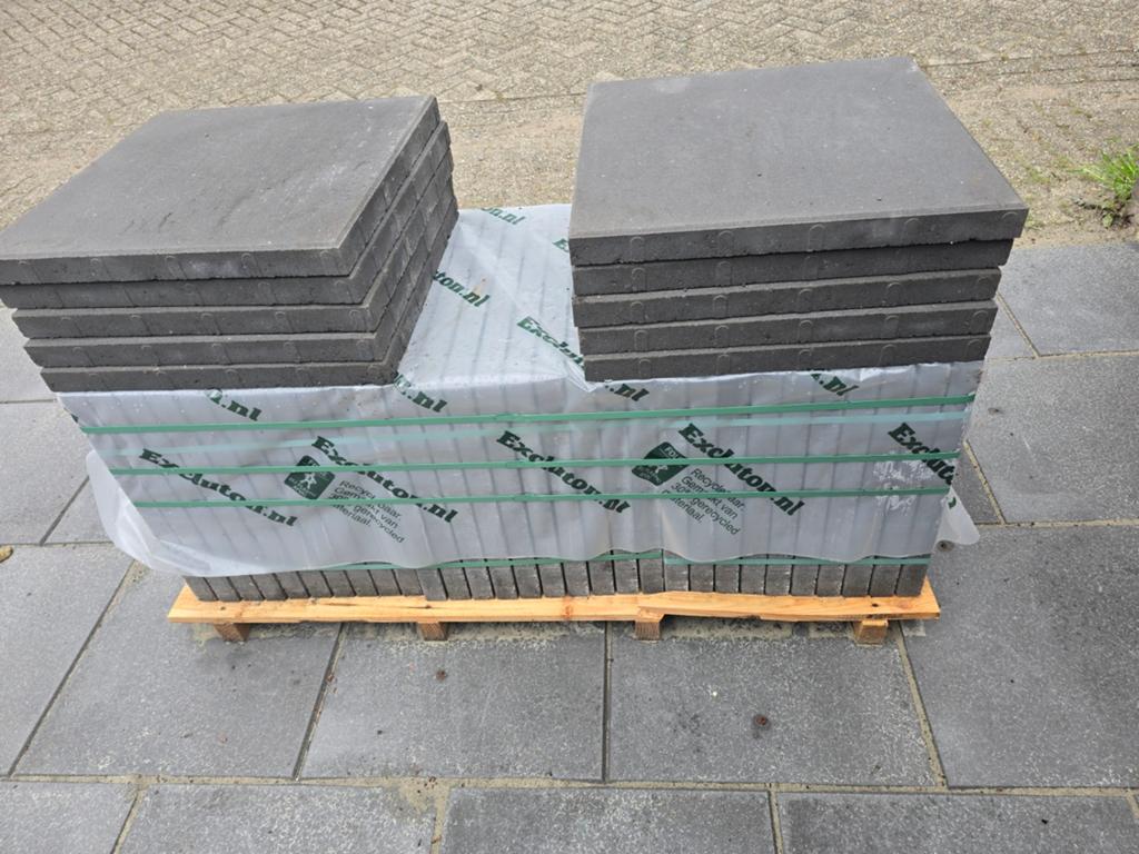 Nieuwe tegels 5050, Ophalen of Verzenden, Nieuw, Beton, Terrastegels