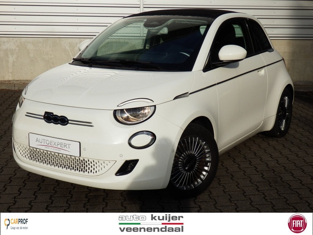 Fiat 500C Icon 42 kWh (bj 2023, automaat), Dealer onderhouden, Gebruikt, 4 stoelen, Wit