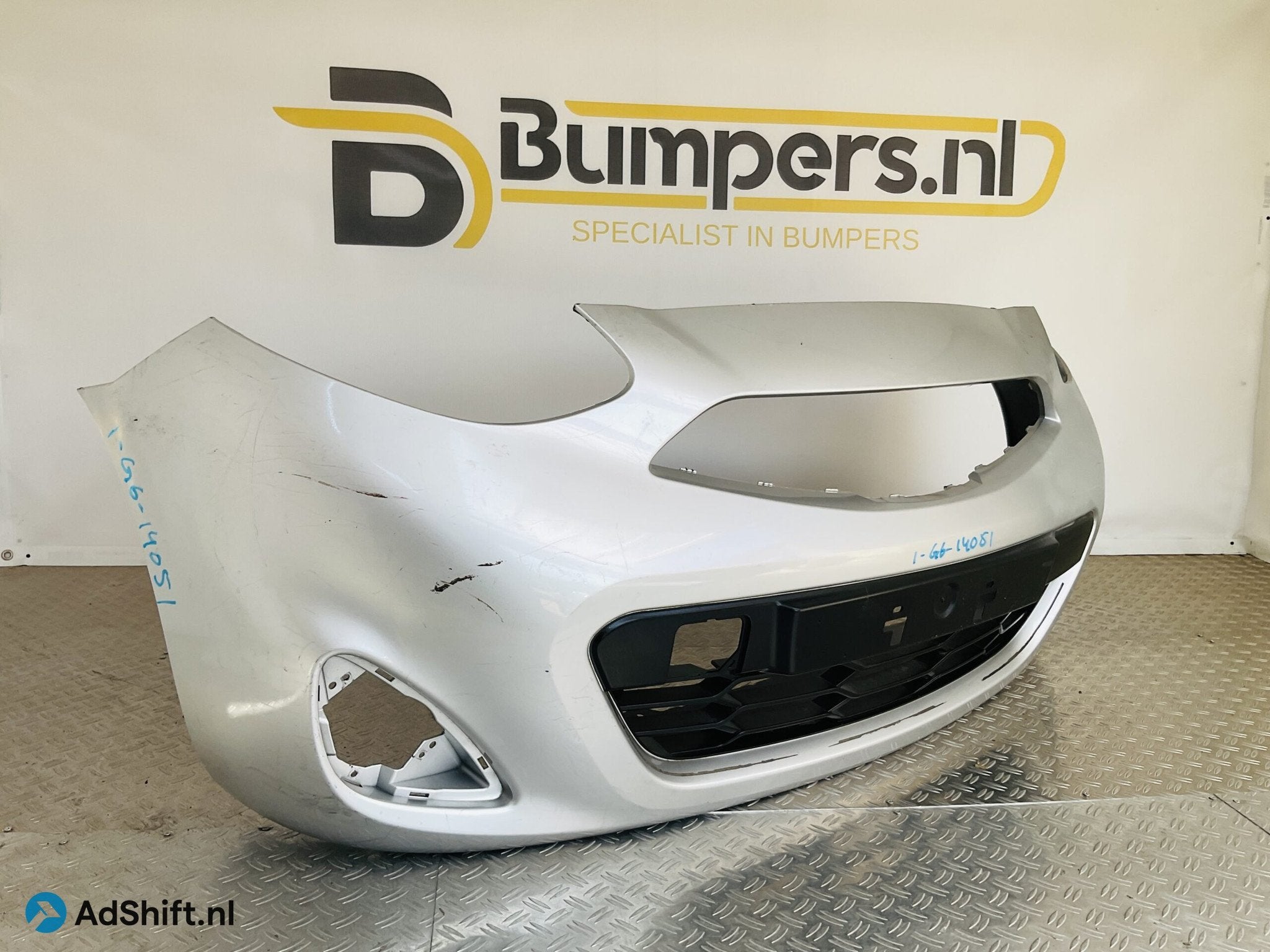 Bumper Nissan Micra K13 620223HN0A Voorbumper 1-G6-14051z, Bumper