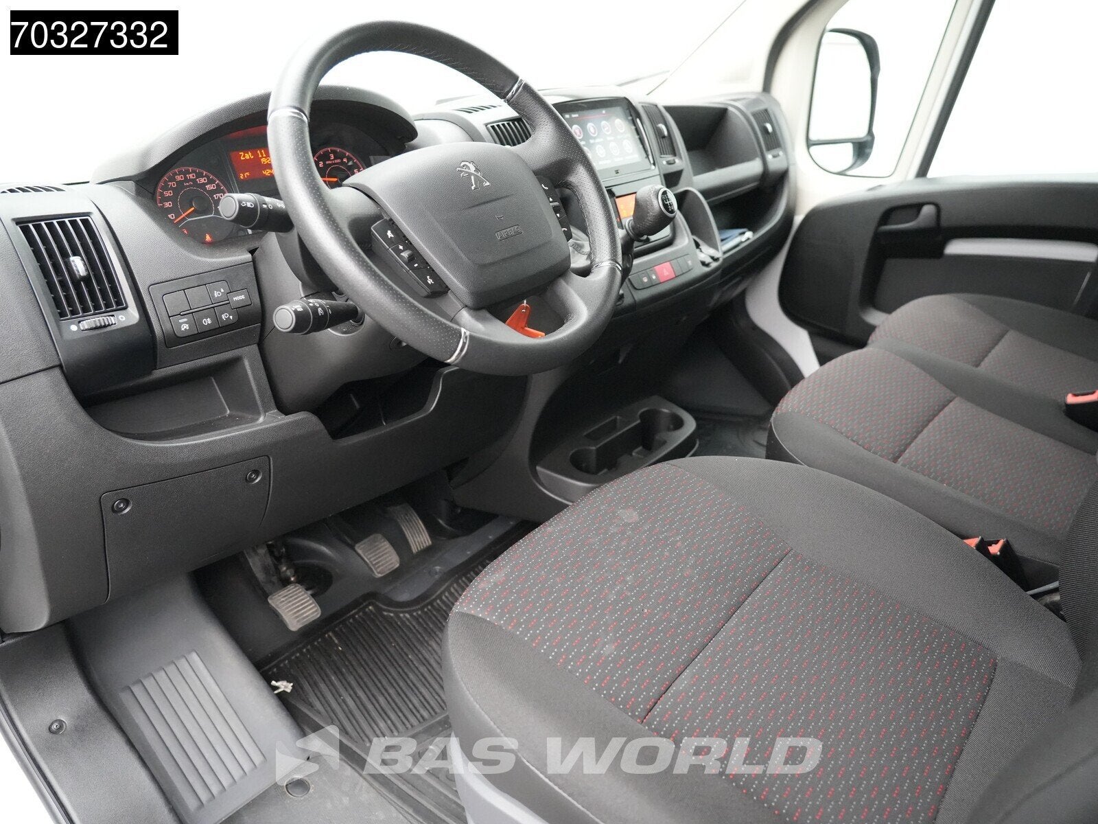 Peugeot Boxer 140PK 433cm Hoog Laadklep Zijdeur Bakwagen Nav, Stof, Gebruikt, Euro 6, 4 cilinders