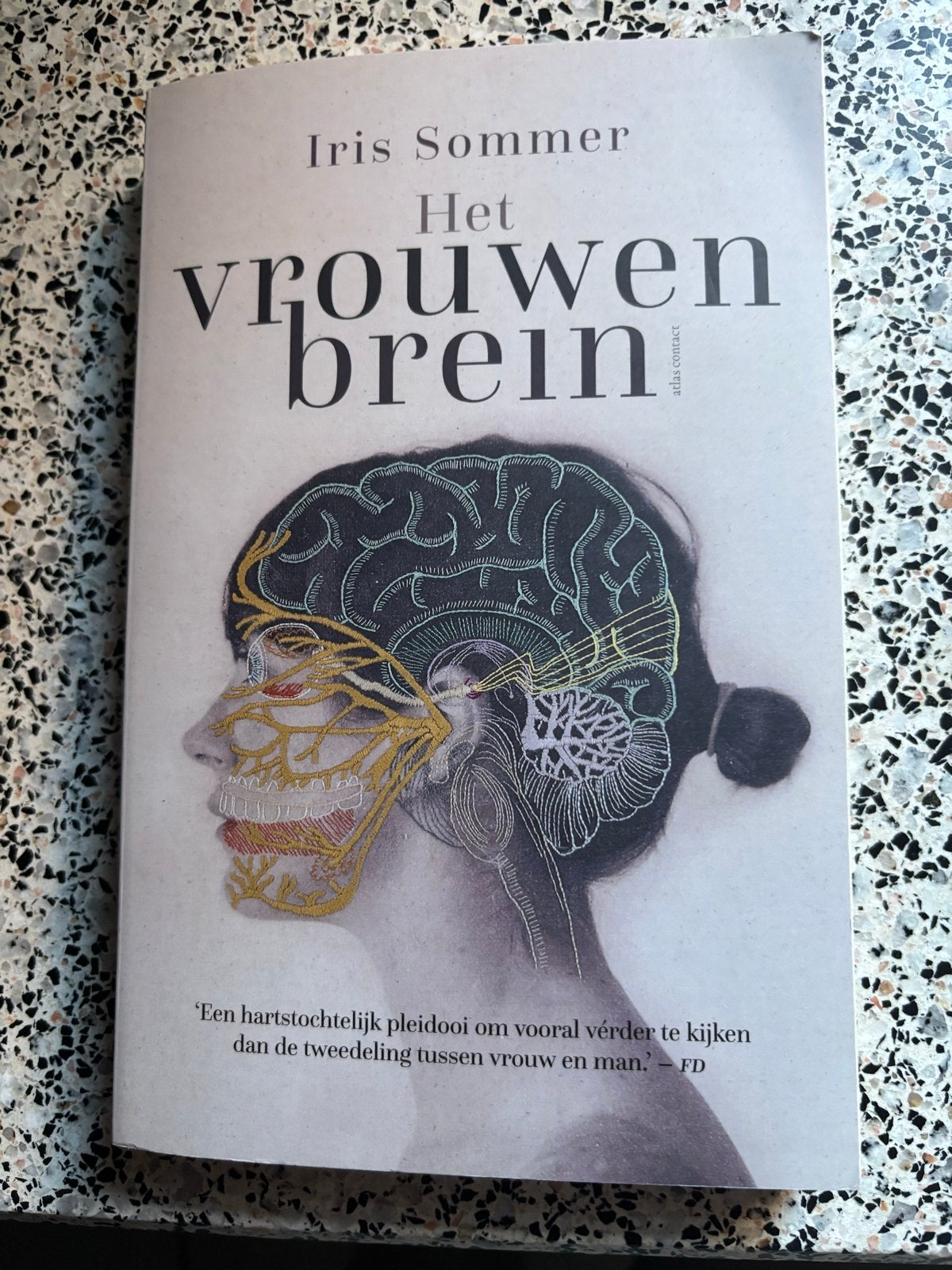 Het vrouwenbrein - Iris Sommer (boek), Ophalen, Zo goed als nieuw, Nederland
