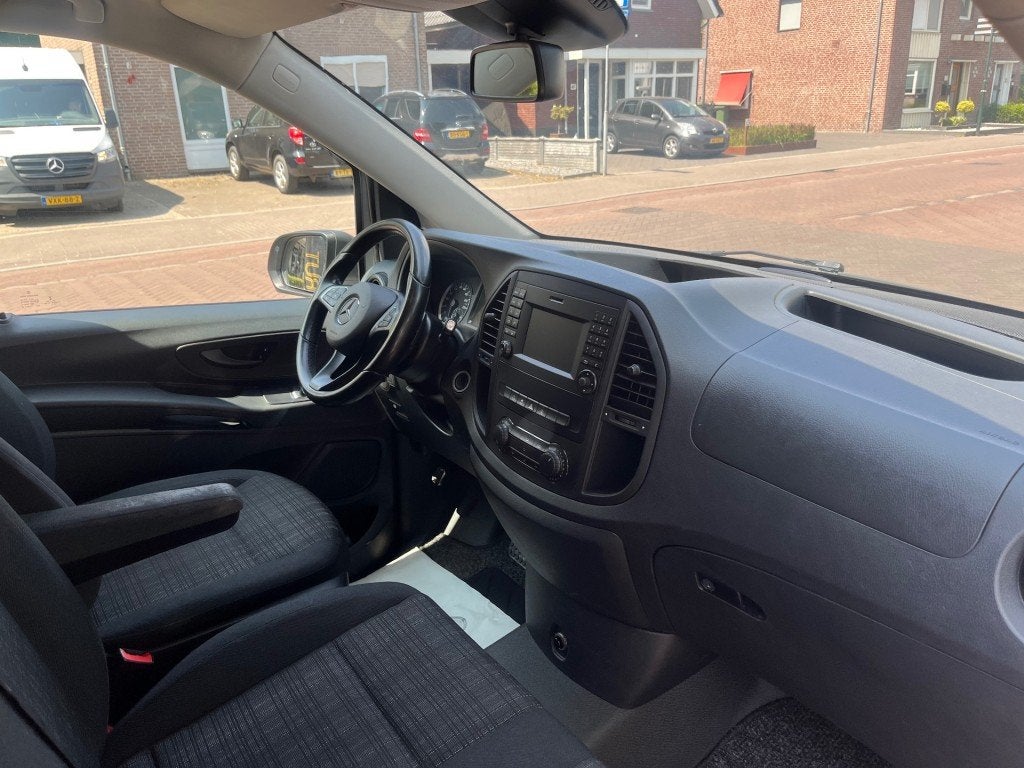 Mercedes-benz VITO 116 CDI EXTRA LANG DC AUTOMAAT 6-PERSOONS, Auto's, Automaat, Mercedes-Benz, Bedrijf, Diesel