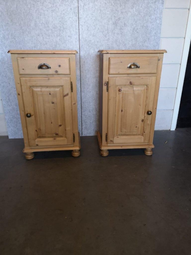 Nachtkastjes, Huis en Inrichting, Slaapkamer | Nachtkastjes, Ophalen, Gebruikt, Minder dan 45 cm, 70 cm of meer