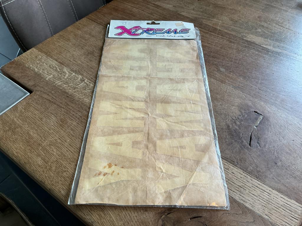 Yamaha stickerset 2-delig wit, Verzenden