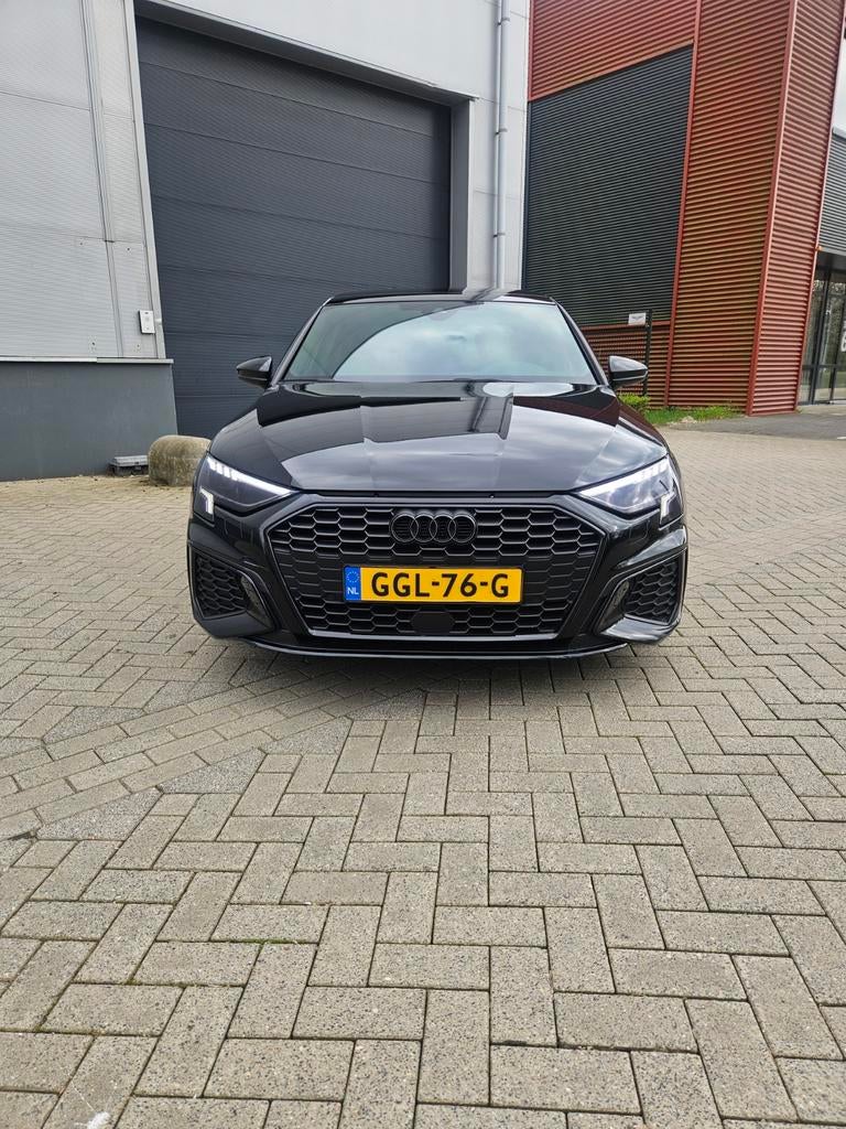 Audi A3 35 TFSI 150PK 3x S-Line Limousine 2023 1e Eigenaar, 1498 cc, 4 cilinders, Zwart, Leder