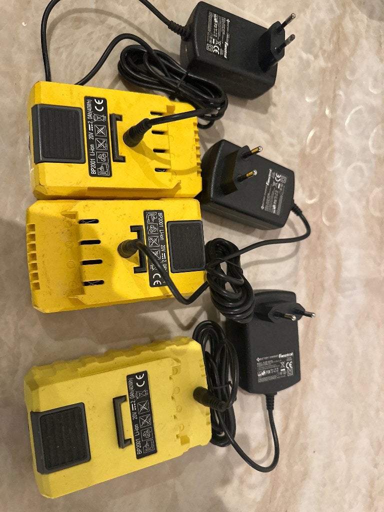 3x Fanzwork accu met lader, Ophalen of Verzenden, Gebruikt