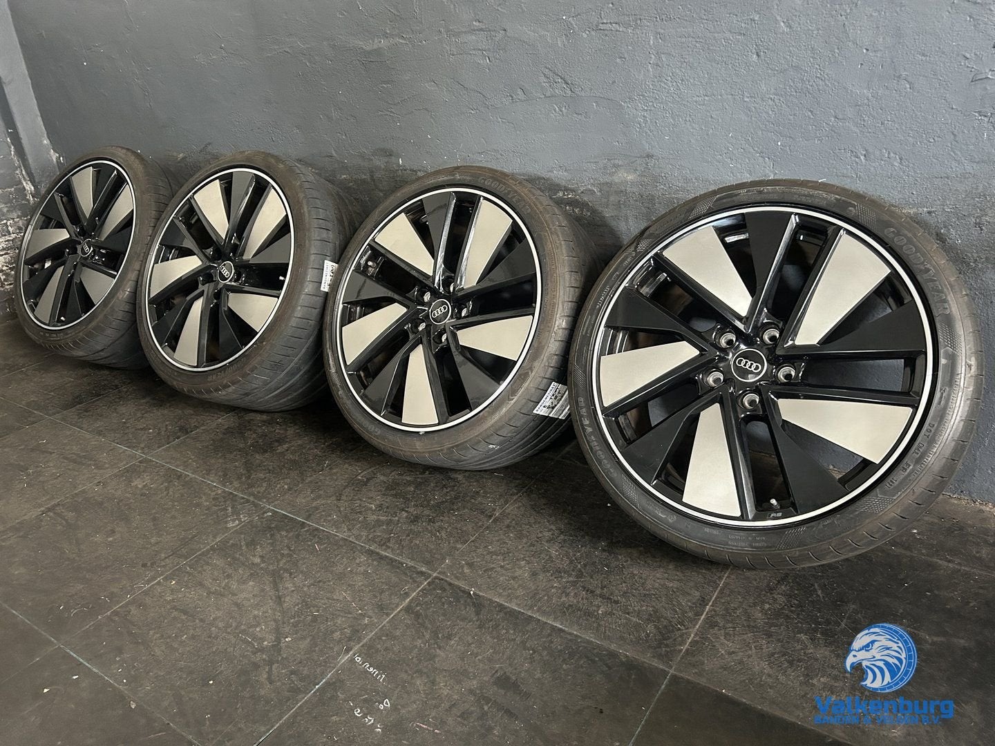7mm! Originele Audi E-Tron GT RS FW 21 inch zwarte velgen br