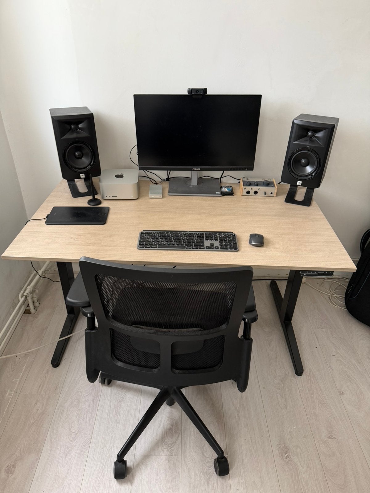 Zit sta bureau. Elektrisch 180x80cm, Huis en Inrichting, Bureaus, Ophalen, Elektrisch, Zo goed als nieuw