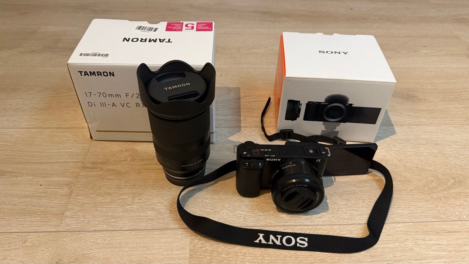 Tamron 17-70mm f/2.8 Di III-A VC RXD lens voor Sony E-mount, Ophalen of Verzenden, Nieuw, Standaardlens, Zoom