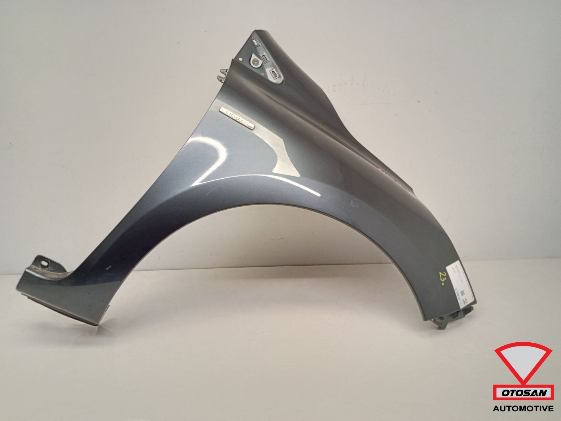 Renault clio 4 2013+ zijscherm spatbord rechts origineel