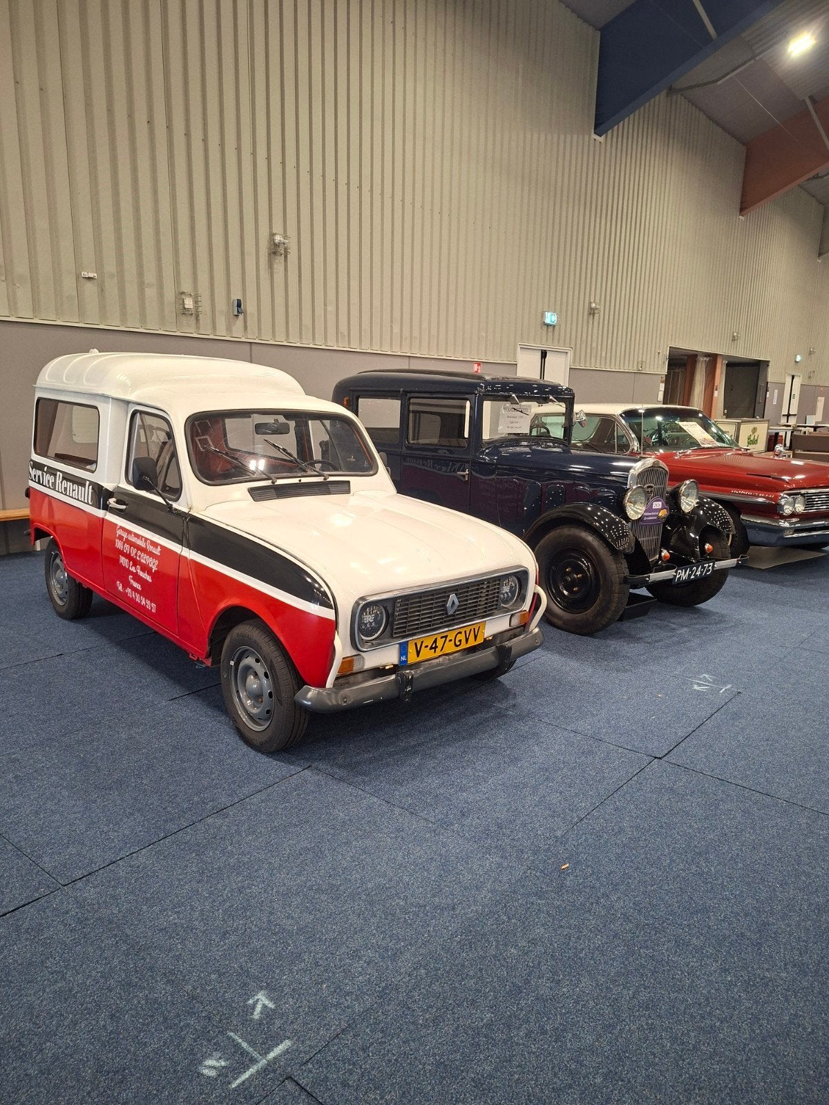 renault r4f4 bestel oldtimer, Auto's, Voorwielaandrijving, Leder en Stof, Wit, Handgeschakeld