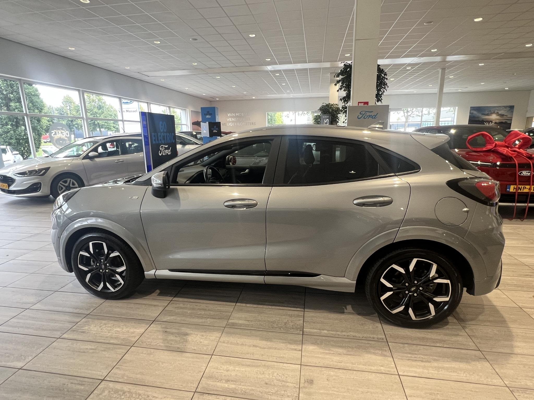 Ford Puma 1.0 EcoBoost Hybrid ST-Line X First Edition, Voorwielaandrijving, 125 pk, Euro 6, Leder en Stof