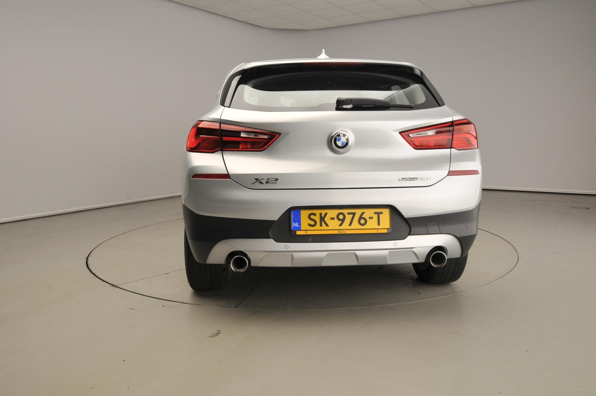 BMW X2 sDrive20i Automaat / Leder / LED / Park assist / Head, Auto's, 1998 cc, 1435 kg, Origineel Nederlands, SUV of Terreinwagen