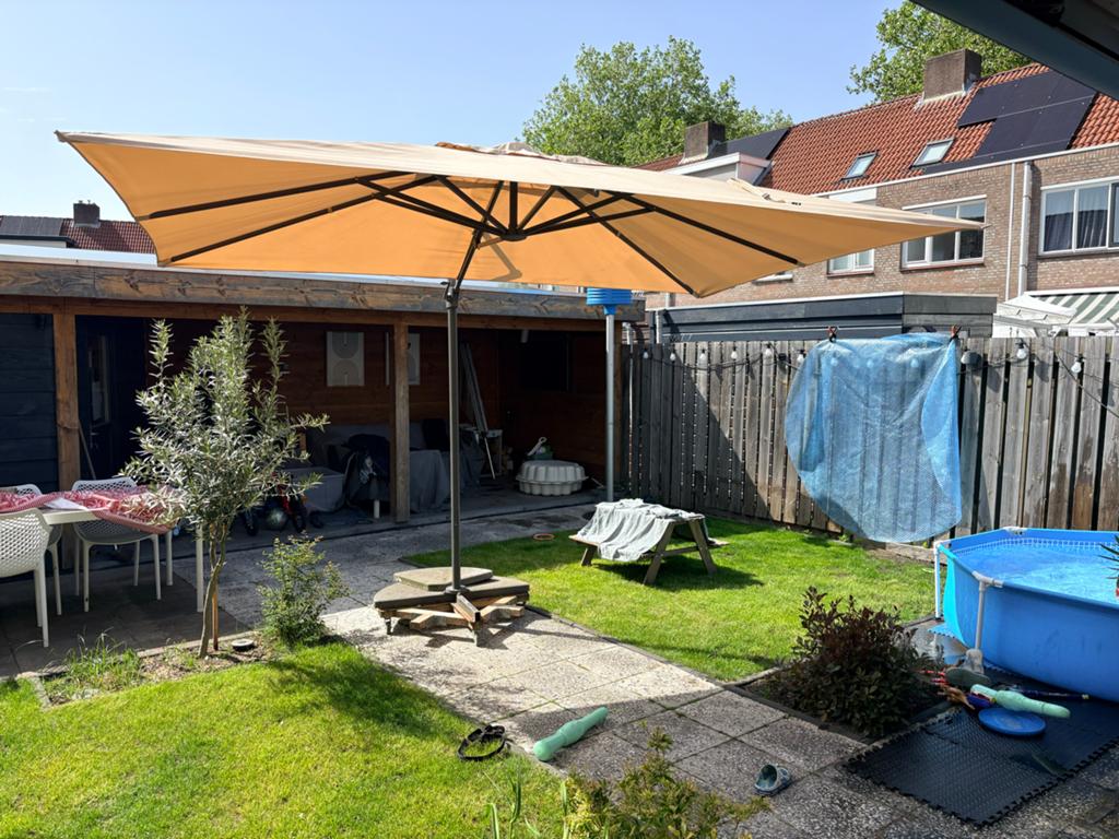 IKEA Seglarö parasol - Zo goed als nieuw, Tuin en Terras, Parasols, Ophalen, Verstelbaar, 3 tot 4 meter, Zweefparasol