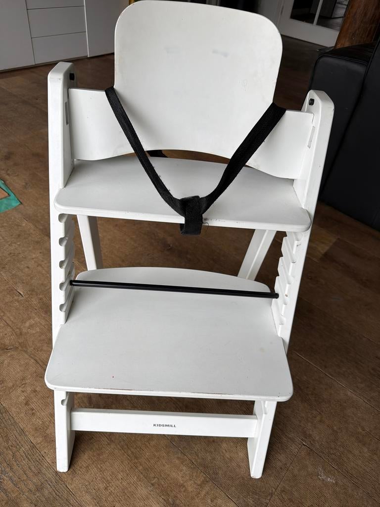 Kidsmill meegroeistoel wit, Ophalen, Gebruikt, Meegroeistoel, Gordel(s)