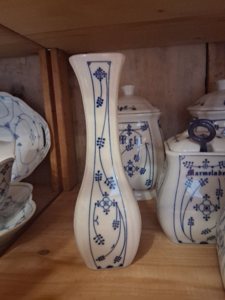 saks blauw indian blue vaasje, Ophalen of Verzenden, Nieuw, Porselein, Overige stijlen