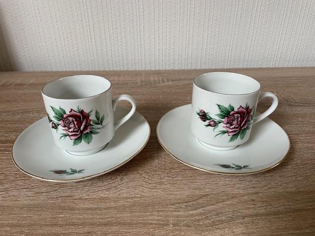 2 Bavaria Kop en Schotels met Paarse Roos, Ophalen of Verzenden