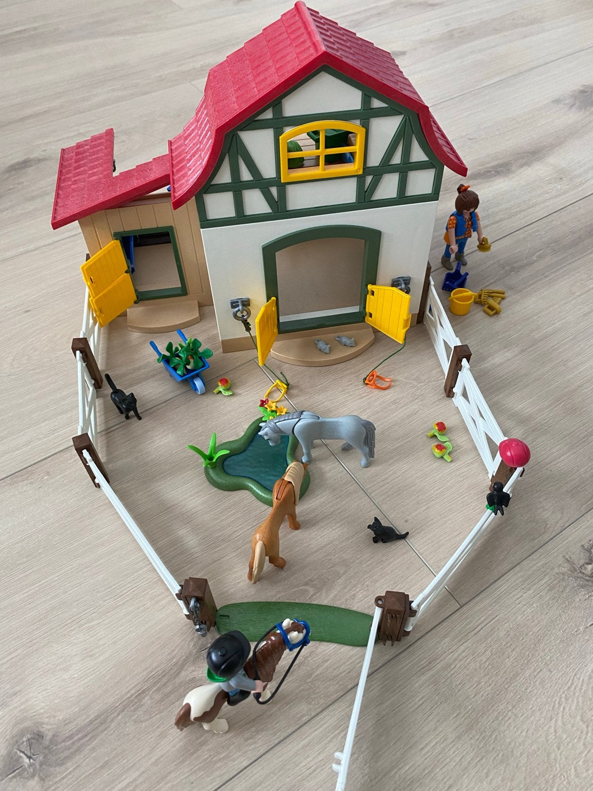 Playmobil Country Ponypark met stal en accessoires, Ophalen, Gebruikt, Gebouw, Complete set
