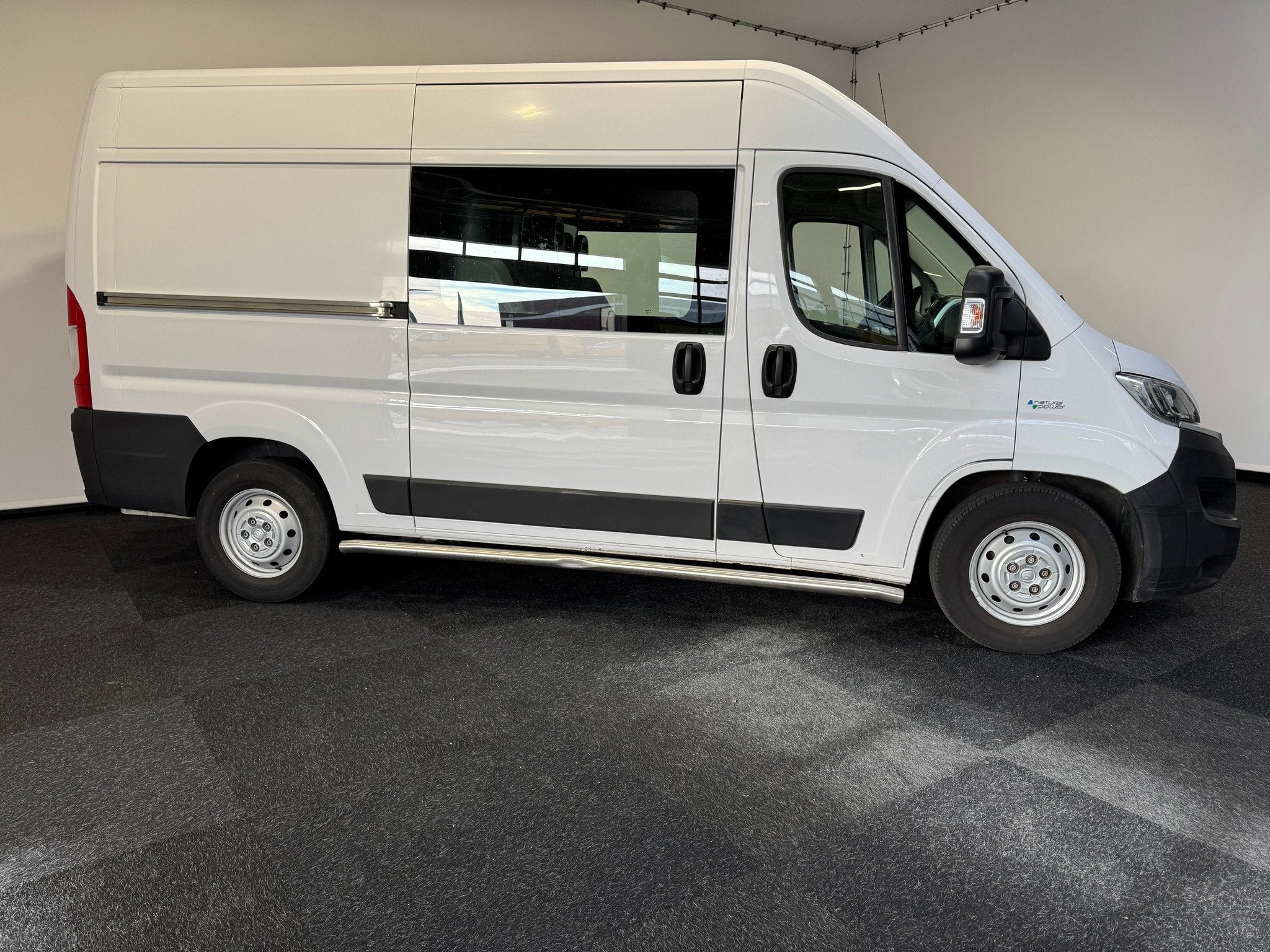 Fiat Ducato FIAT Ducato Maxi LH2 35 3.0 CNG Dubbel Cabine 6, Voorwielaandrijving, 2430 kg, 136 pk, Euro 6